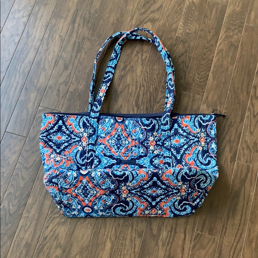 Vera Bradley duffel bag